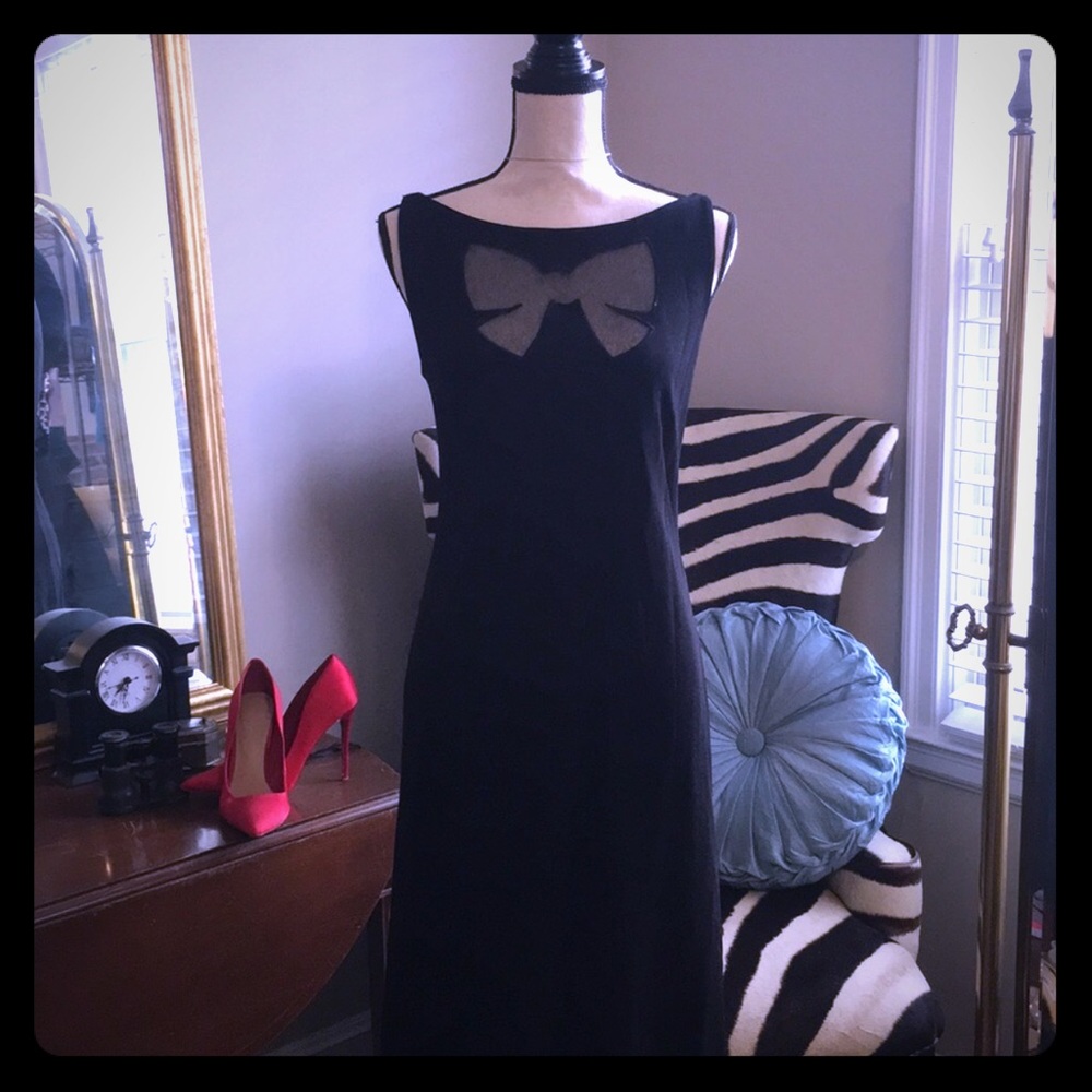 Authentic Moschino Chic shift dress w/ sheer bow